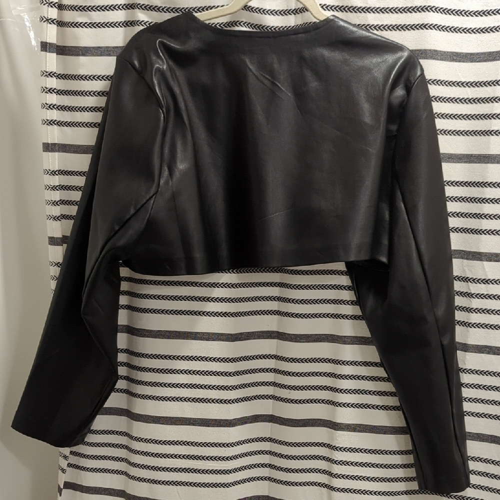 Eloquii Black Pleather Bolero, Size 24 - Picture 3 of 3